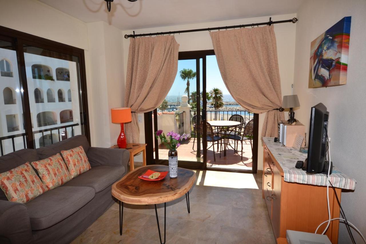 Marina Real 425 Apartment มานิลบา ภายนอก รูปภาพ